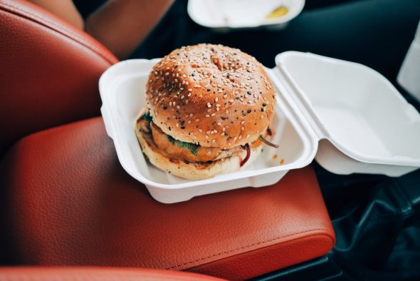 Tips On How To Eat Healthily While Working As An Uber Driver