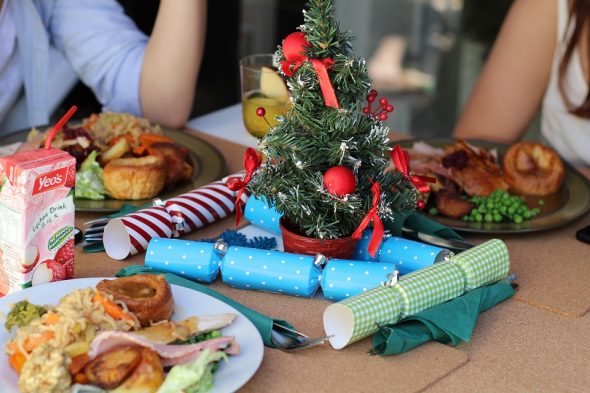 The Ultimate Guide to Setting Your Table This Christmas